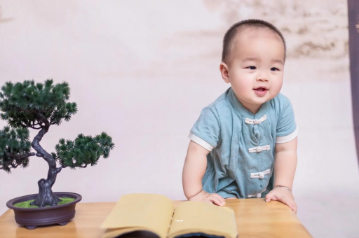 萍乡宝宝爱吐奶是什么原因